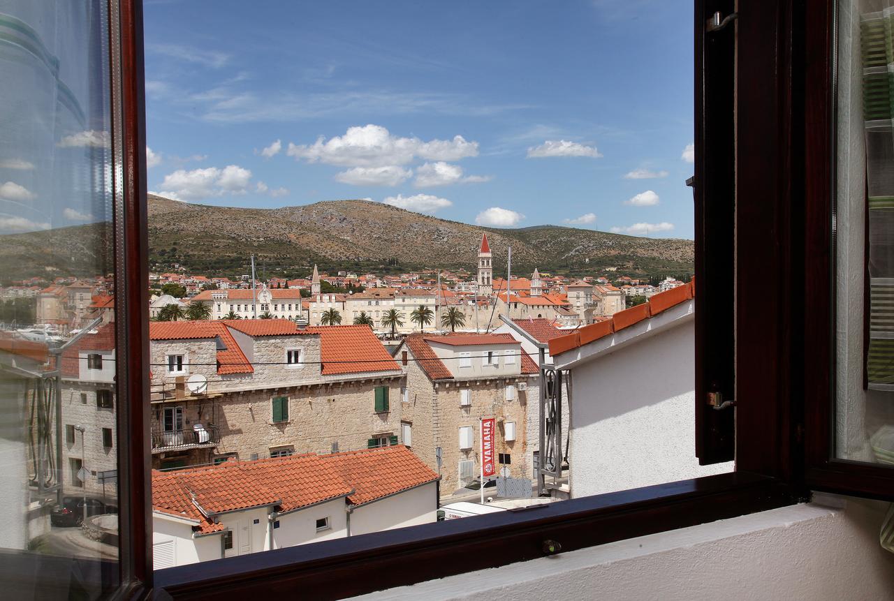 Guesthouse Kate Trogir Eksteriør bilde